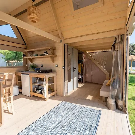 Camp & - Ciraccio 4*